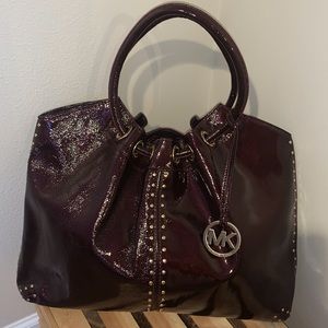 MICHAEL KORS RAISIN COLORED BAG
